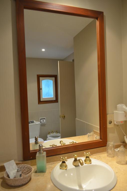 Hotel Boutique Casagrande Пайсанду Экстерьер фото